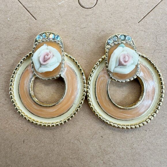 Vintage 1928 Porcelain Rose With Enamel Hoop Earrings Retro Classic Coquettegirl - Picture 8 of 9